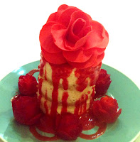 Valentine Cheesecake with strawberry coulis