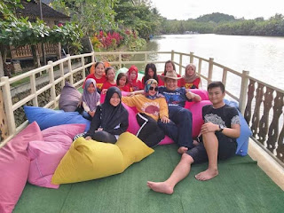 Perahu wisata mangrove