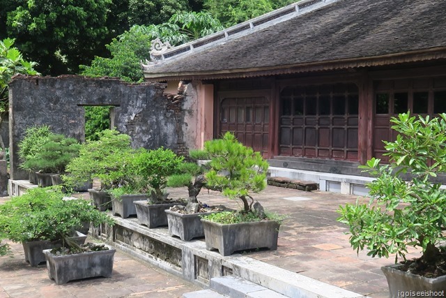 These was once where the concubines resided when they accompanied the emperor to this place. 