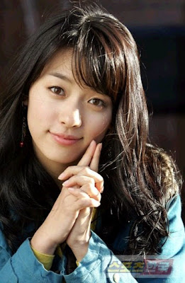 Han Hyo Joo model