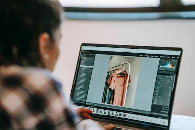 How To Market Your Fashion Business in 2022 