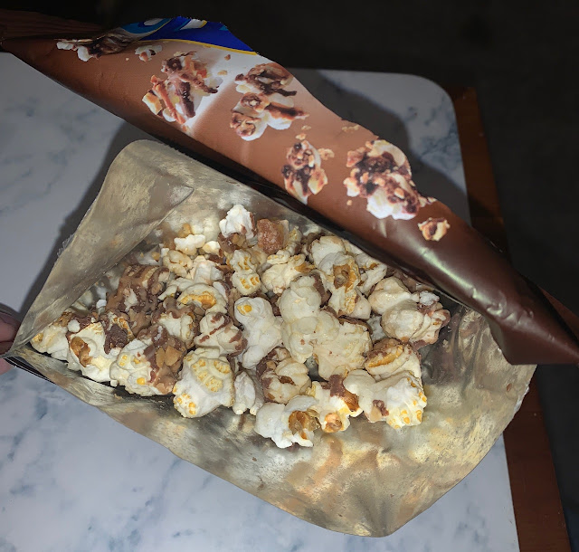 Candy Pop Popcorn - Snickers