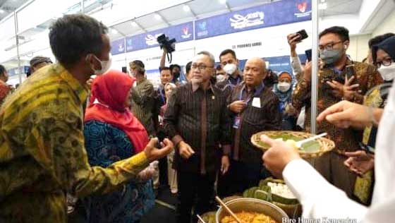 Zulkifli Hasan Tinjau Pameran Pangan Nusa