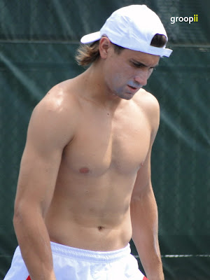 David Ferrer Shirtless at Cincinnati Open 2010