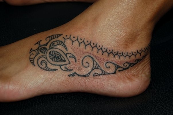 Feet Tattoos: Pros and Cons