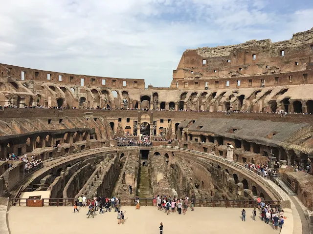 interieur du colisee Rome