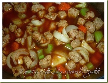 Spezzatino di soia vegetariano con verdure (9)