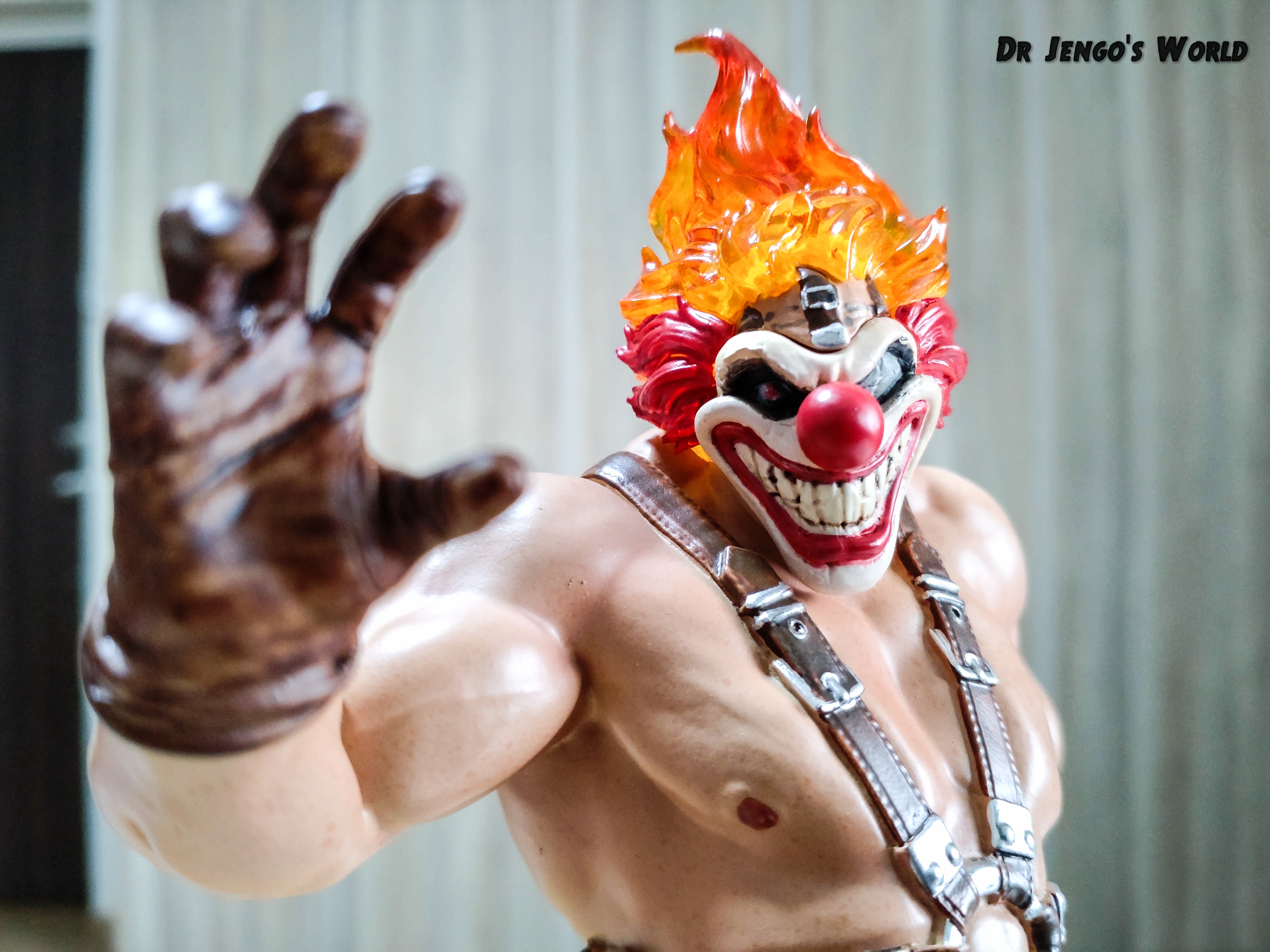  Iron Studios - Twisted Metal - Sweeth Tooth Needles Kane Art  Scale 1/10 : Toys & Games