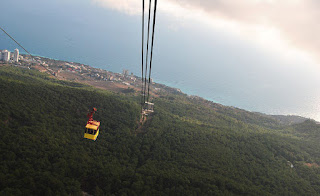 The cable car to the Ai-Petri mountain