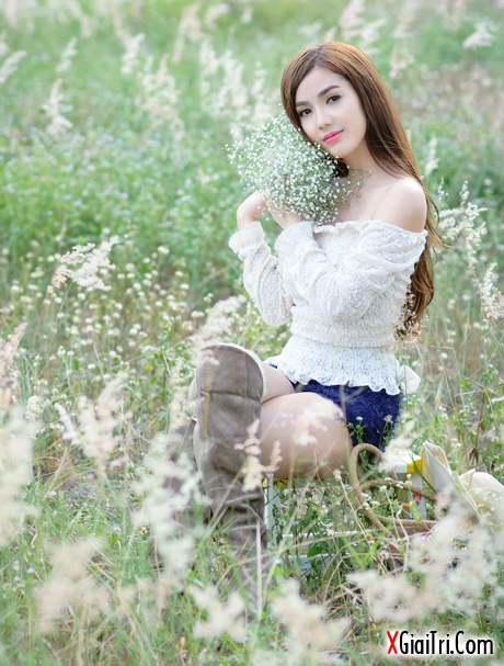 Linh Napie trắng nõn nà