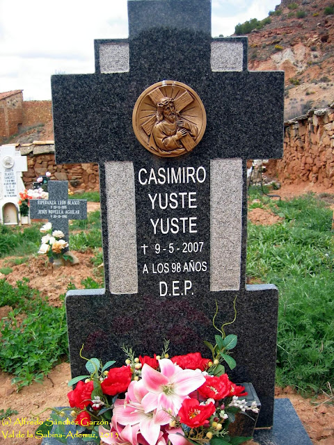 val-sabina-ademuz-cementerio-lapida