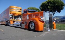 Peter Bilt Truck - Trailer