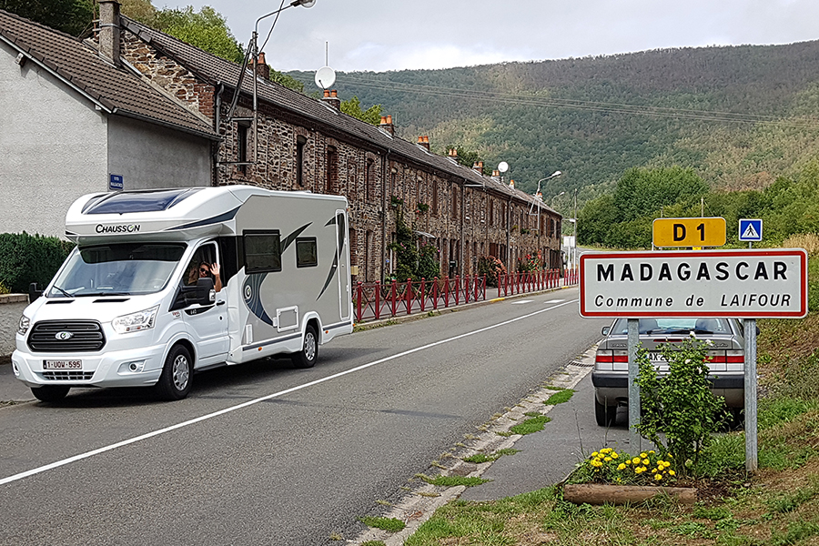 Chausson 640 driving in france