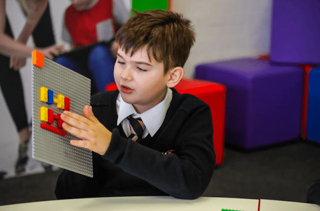 LEGO-ladrillos-alfabeto-braille