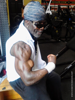 ROBBY ROBINSON - BICEPS PEAKS AT 67 DURING TRAINING IN GOLD'S GYM VENICE, CA 2013 BUILT- Instructional Double DVD - Robby's philosophy on bodybuilding, training and healthy lifestyle, and his old-school workout approach ▶ www.robbyrobinson.net/dvd_built.php