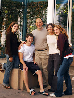 Arielle Zuckerberg with family