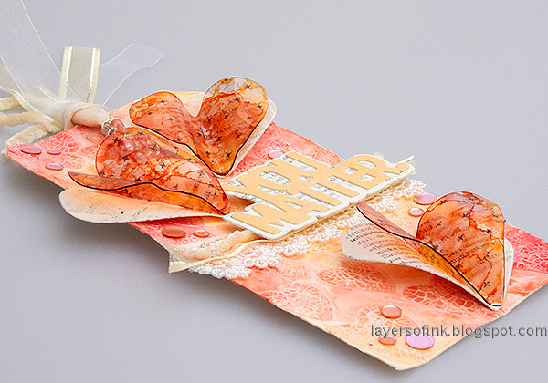 Layers of ink - Many Hearts Tag Tutorial by Anna-Karin Evaldsson.