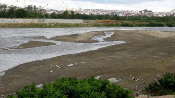 TRAKYA'DA KURAKLIK, BARAJ VE NEHİRLERDEKİ DOLULUK ORANINI DÜŞÜRDÜ