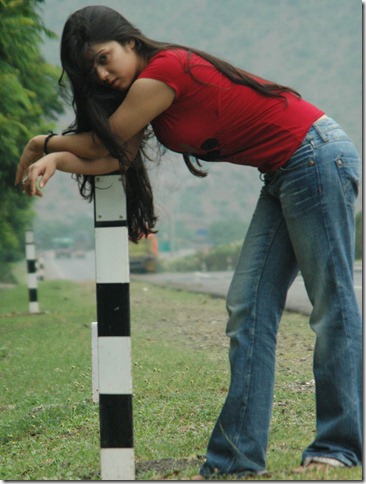 actress_charmi_latest_stylish_photos