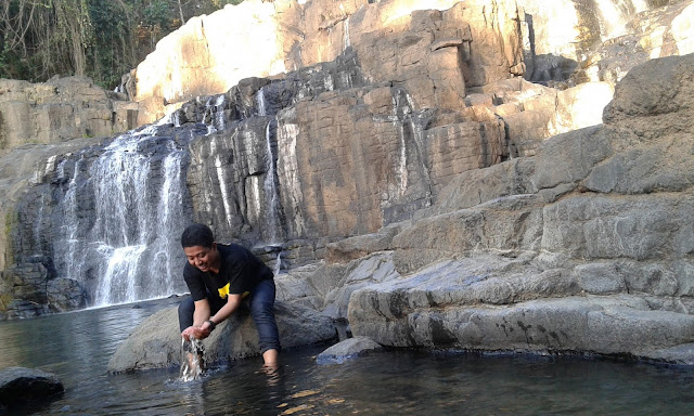 Wisata Alam Air Terjun Parangloe Gowa