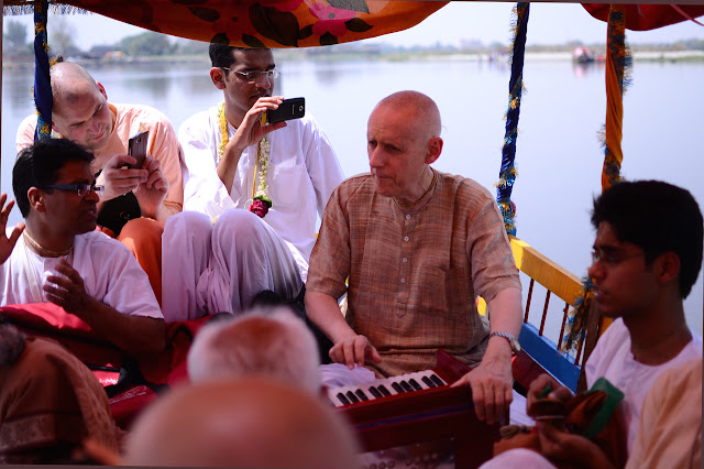 Sankarshan Das Adhikari - Chanting on the River Yamuna for the Deliverance of the World Spring 2014