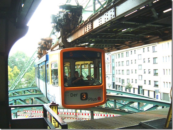 1388 Wuppertal red