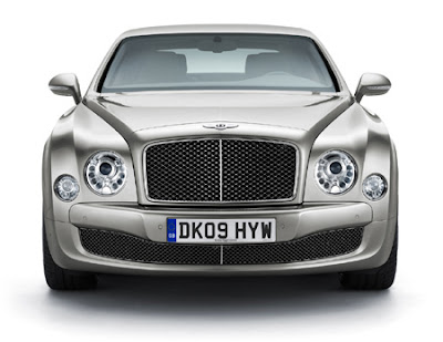 Свежеиспеченный Bentley 