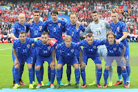 SELECCIÓN DE CROACIA - Temporada 2015-16 - Domagoj Vida, Mario Mandzukic, Vedran Corluka, Ivan Rakitic, Danijel Subasic y Perisic; Darijo Srna, Milan Badelj, Ivan Strinic, Marcelo Brozovic y Luka Modric - CROACIA 1 (Modric) TURQUÍA 0 - 12/06/2016 - Eurocopa de Francia 2016, grupo D - París, Francia, Stade du Parc des Princes