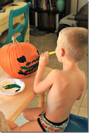 painting pumpkins