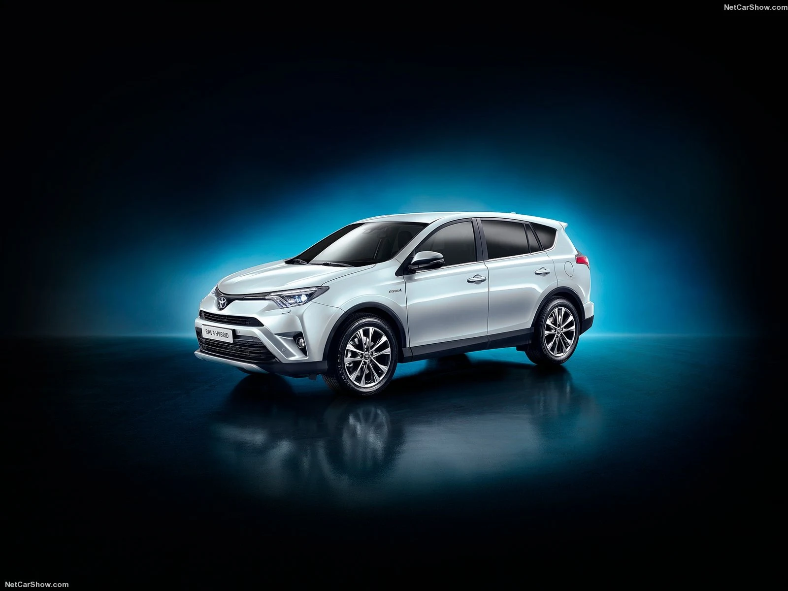 Hình ảnh xe ô tô Toyota RAV4 Hybrid 2016 & nội ngoại thất