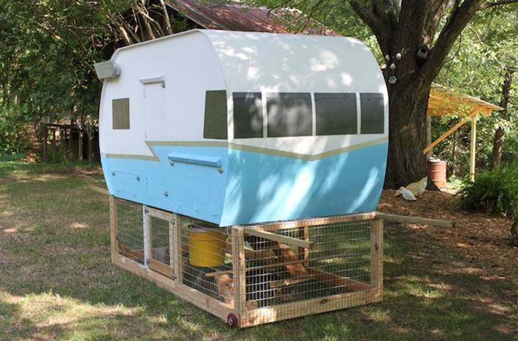 Ham and Eggs Vintage Shasta Chicken Coop