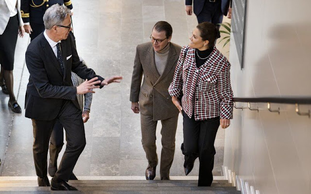 Crown Princess Victoria wore a Bronco houndstooth check recycled polyester blend jacket by Baum und Pferdgarten. Black trousers