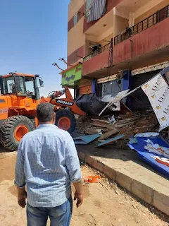 جهاز مدينة بدر يشن حملة مكبرة لإزالة الإشغالات والتعديات أمام المحال بالحي الأول