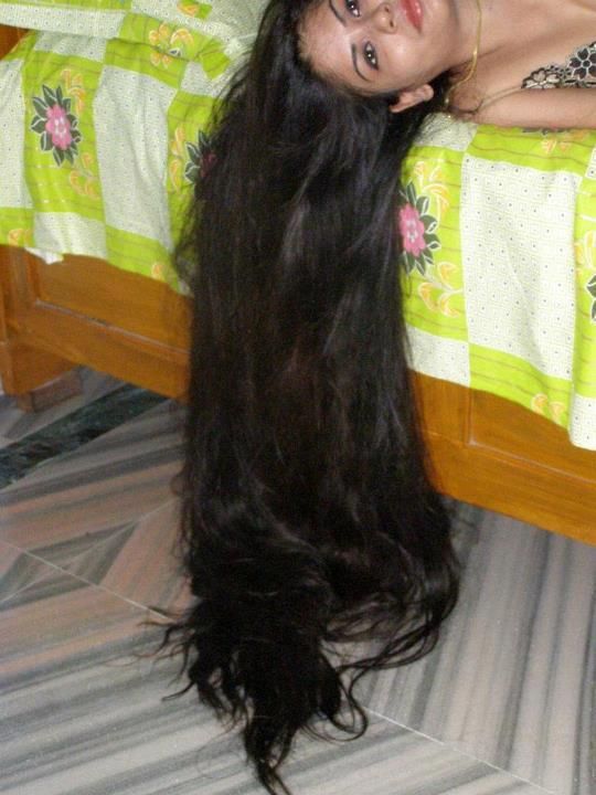 Kerala Long hair girls photos: A very lovely and beautiful 