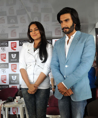 Sonakshi Sinha & Ranveer Promote Lootera at Cafe Coffee Day Photos