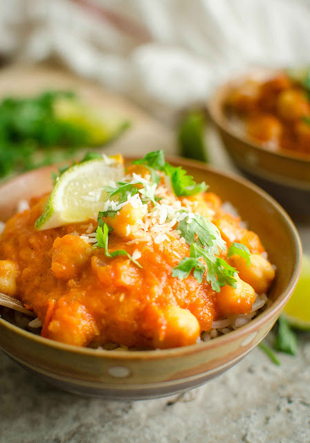 vegan coconut chickpea curry recipe