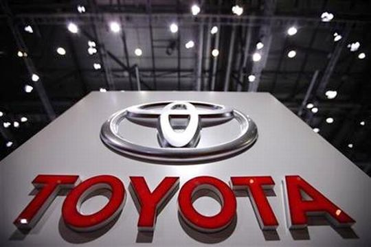 toyota logo