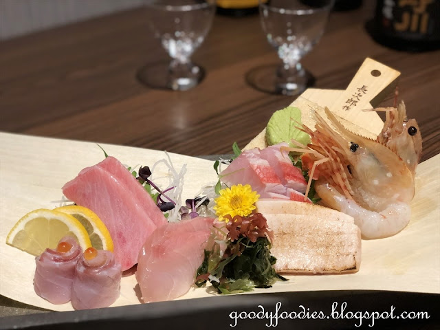 Sashimi Platter, Fincch Sushi Room 