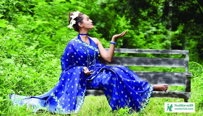 নীল শাড়ি নীল চুড়ি পরা পিক - নীল শাড়ি পরা পিক, ফটো , পিকচার - নীল শাড়ির ডিজাইন ও দাম  - blue saree pic - NeotericIT.com - Image no 2