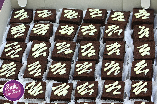 Brownies Kukus Ketan Item (Bronketem)