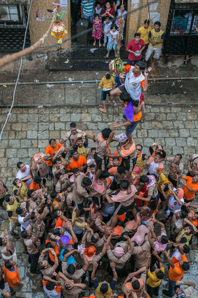 dahi handi mumbai 2017 photo image worli