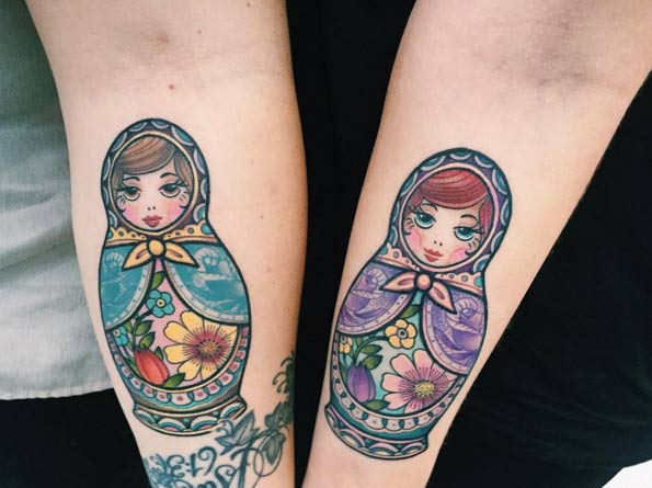 Essas coloridas bonecas Matryoshka