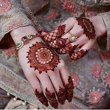 The Elegant Tikiya Beautiful Bridal Mehndi Design 2020