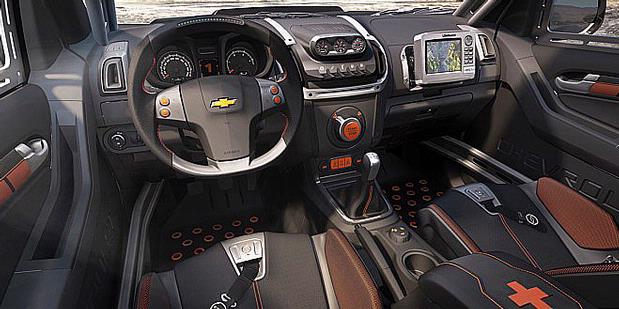 Chevrolet Colorado Rally Concept interior