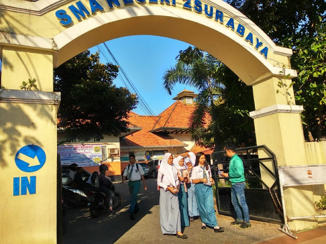 SMA Negeri 2 Surabaya