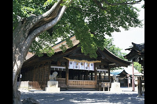 Owari Okunitama Jinja haiden