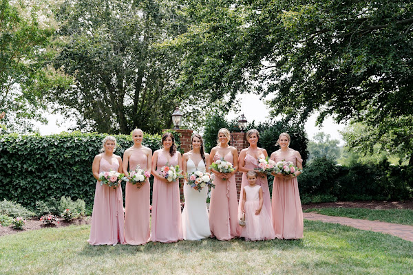 Summer Wedding at Brittland Manor photographed by Maryland Wedding Photographer Heather Ryan Photography