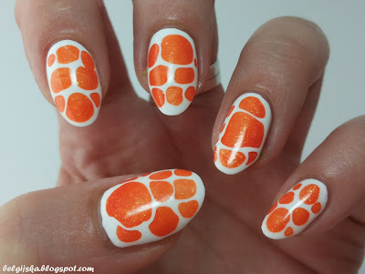 http://belgijska.blogspot.com/2015/09/31dc2015-orange-nails.html