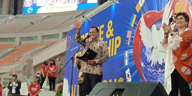 Izinkan JIS Jadi Tempat Perayaan Isa Almasih, Anies Disambut Meriah Umat Kristiani