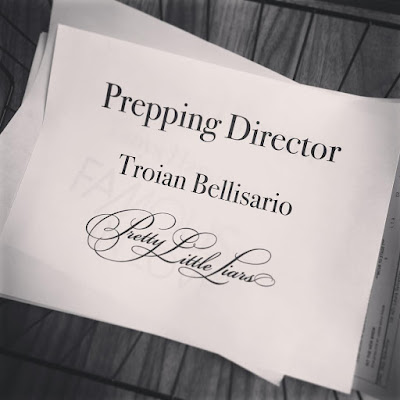 PLL bts 7x14 "Power Play" Troian Bellisario prepping director